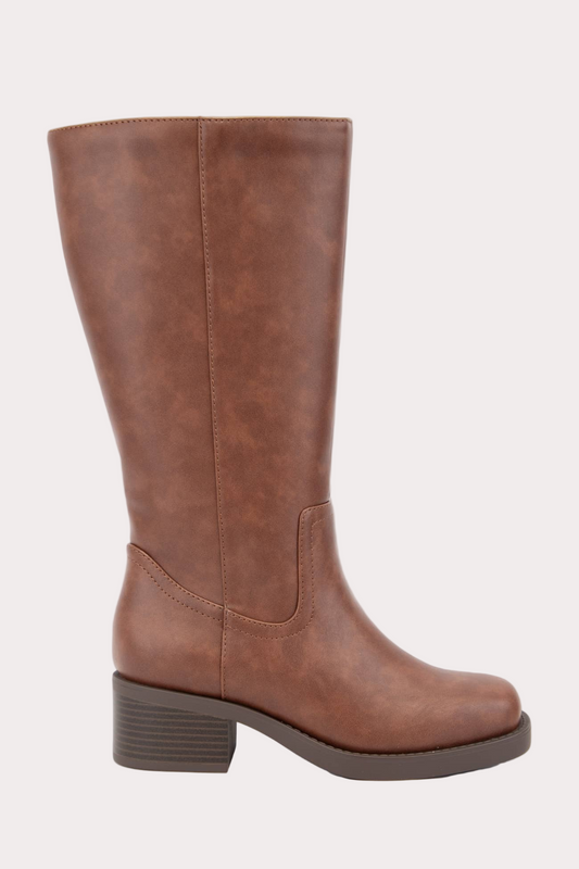 PULL-ON STYLE RIDING BOOTS